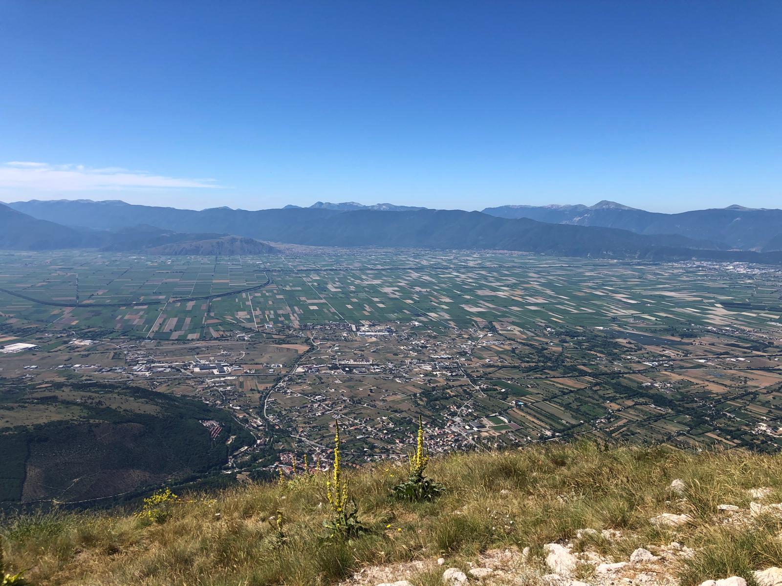 La piana del Fucino vista dall'alto